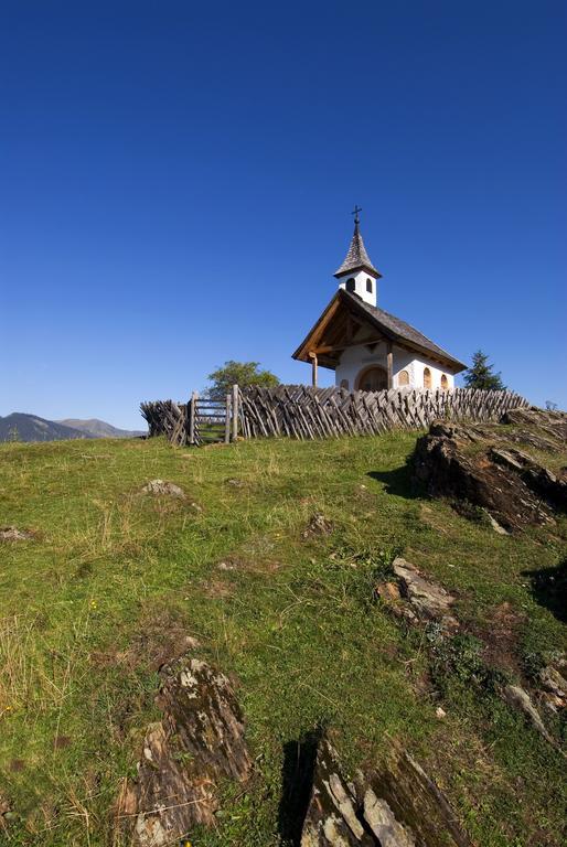 Hotel Seeblick Goldegg Bagian luar foto