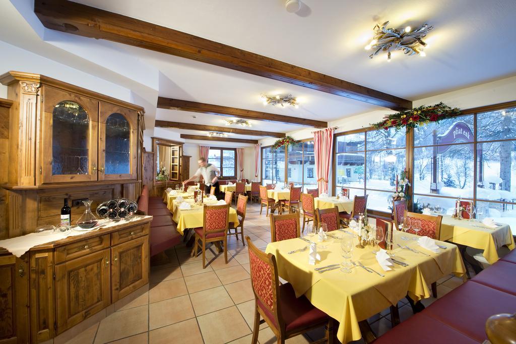 Hotel Seeblick Goldegg Bagian luar foto