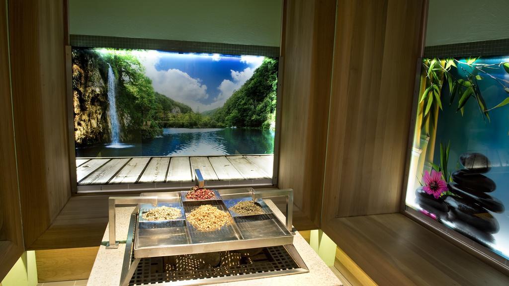 Hotel Seeblick Goldegg Bagian luar foto